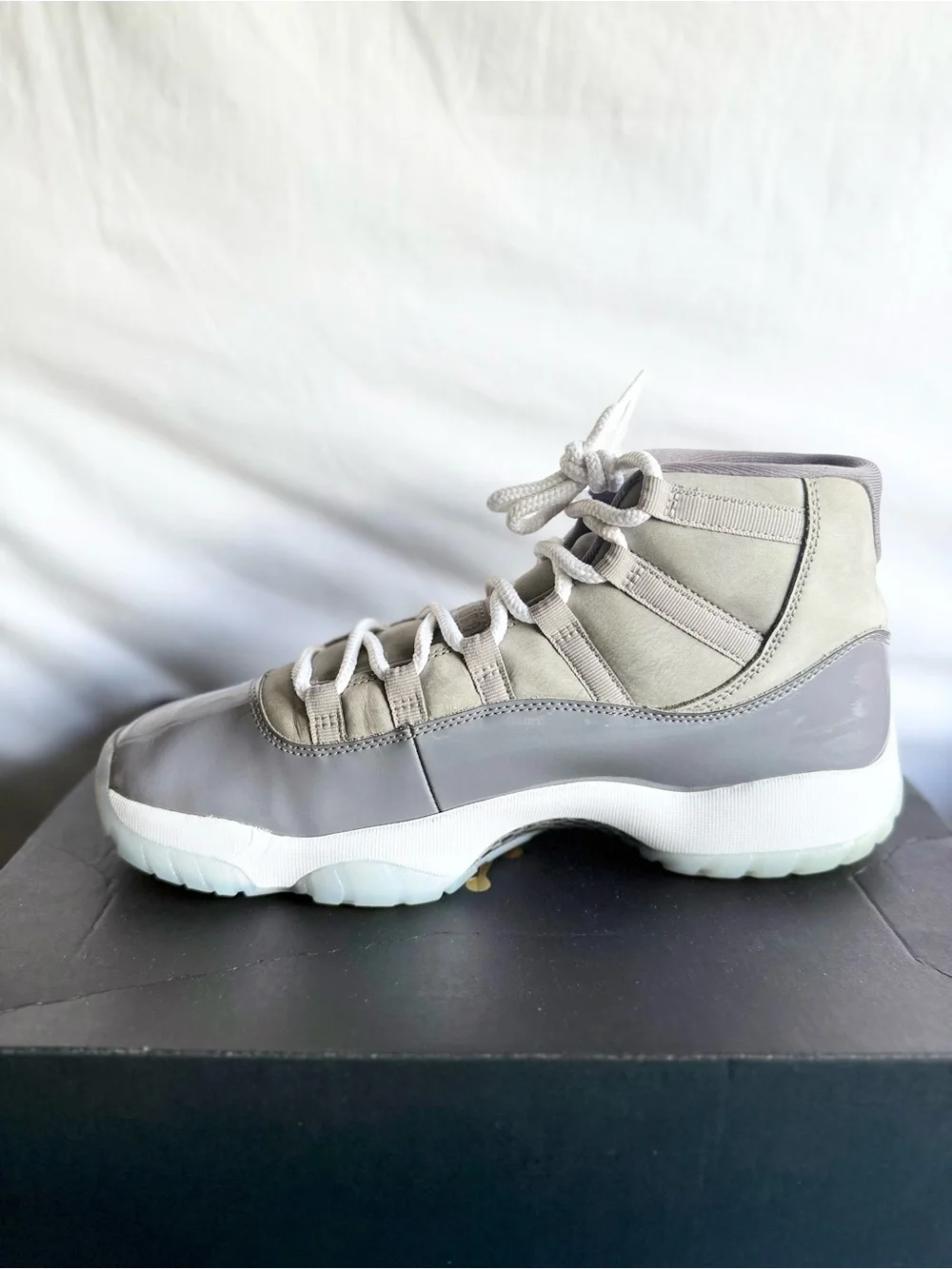 Jordan authentic 11